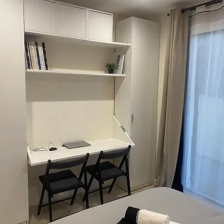 Apartment T2 Direct Sea Access With Garden *